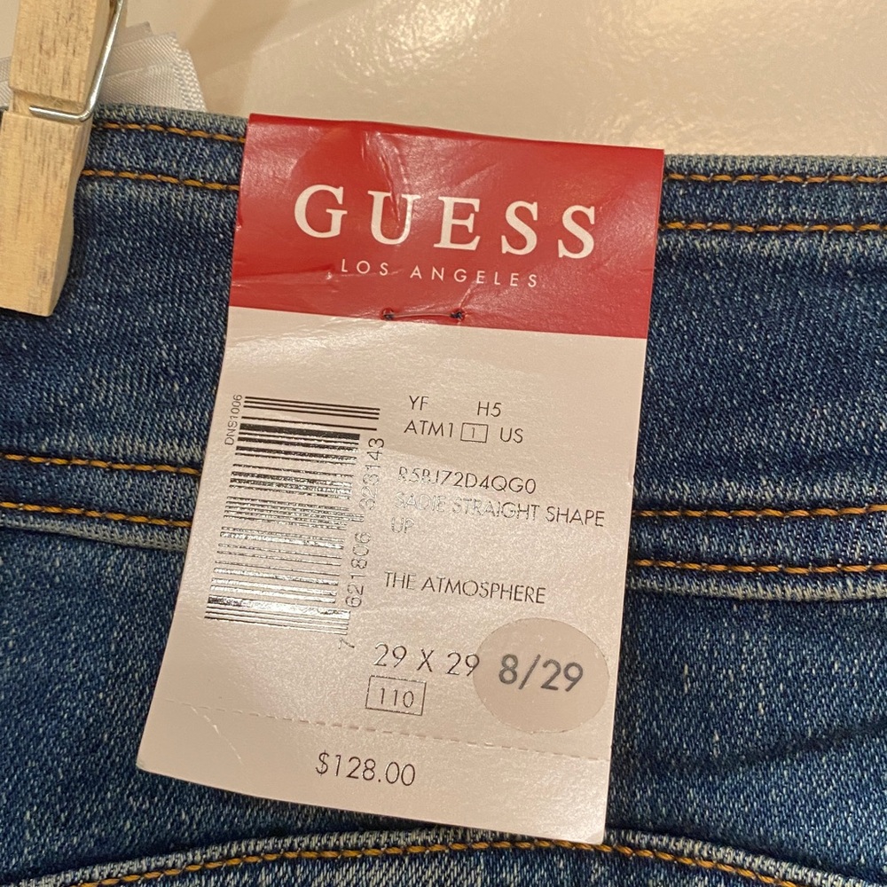 Guess Jeans Sadie Straight shape up jeans NWT - Picture 9 of 11